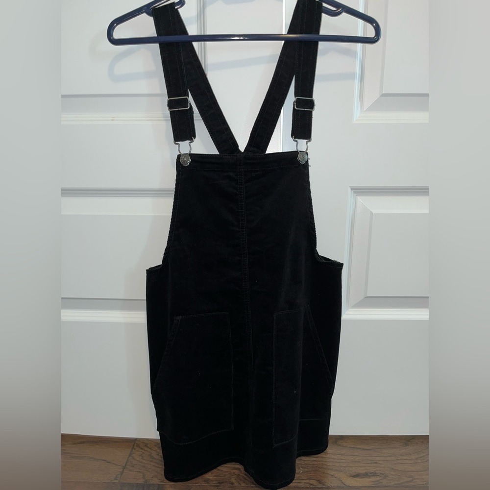 Overall dress